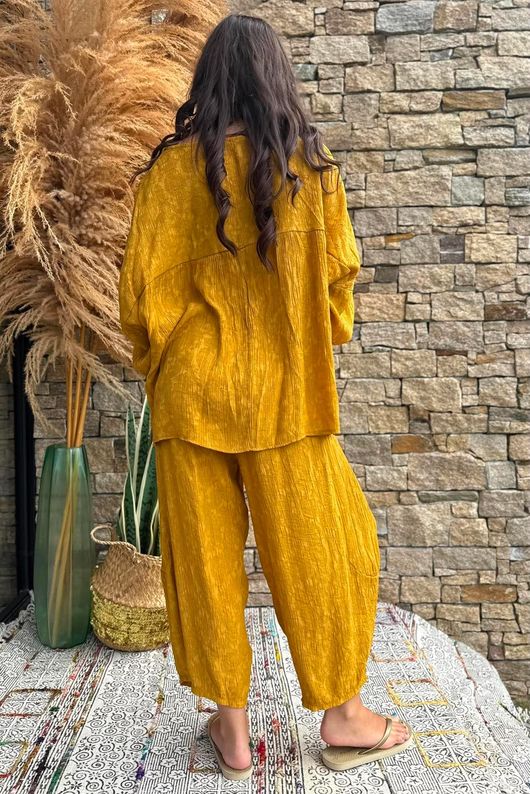 Kiti Paisley Damask Artist Smock Tumeric